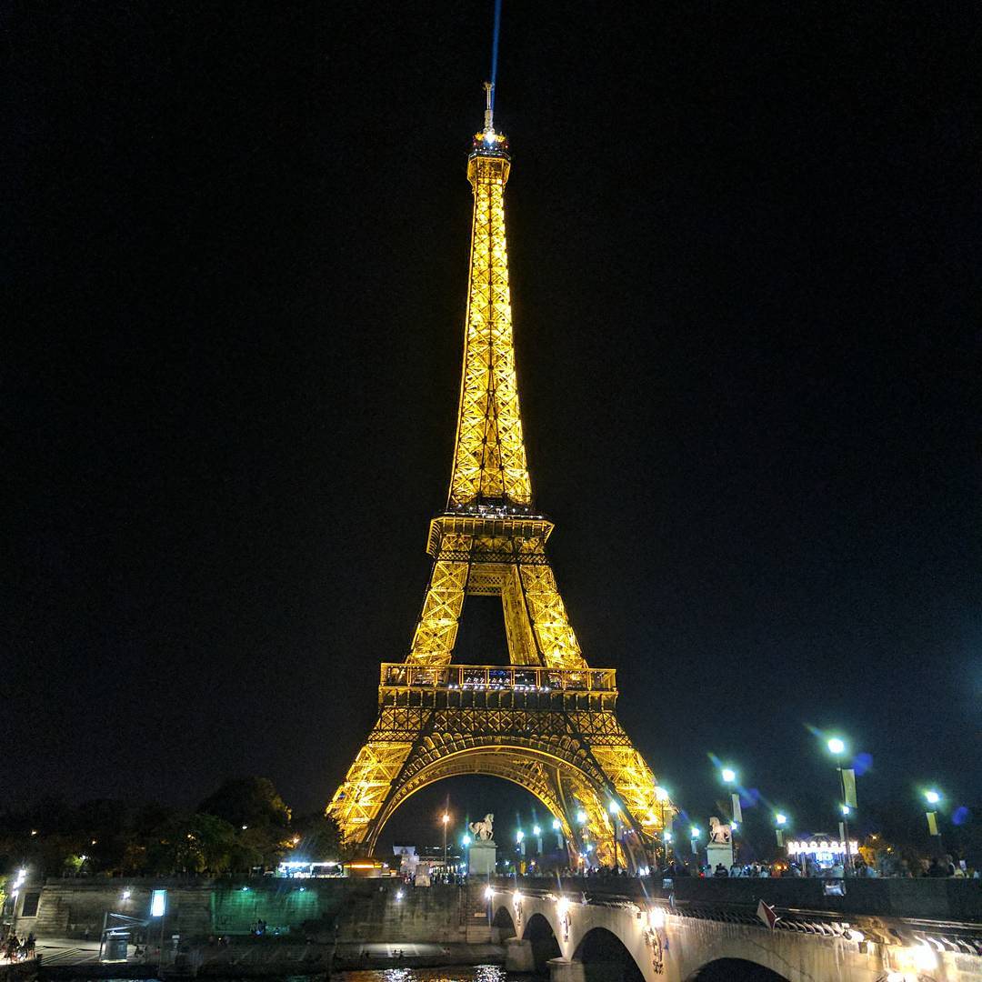 Eiffel tower, Paris, 2017.
